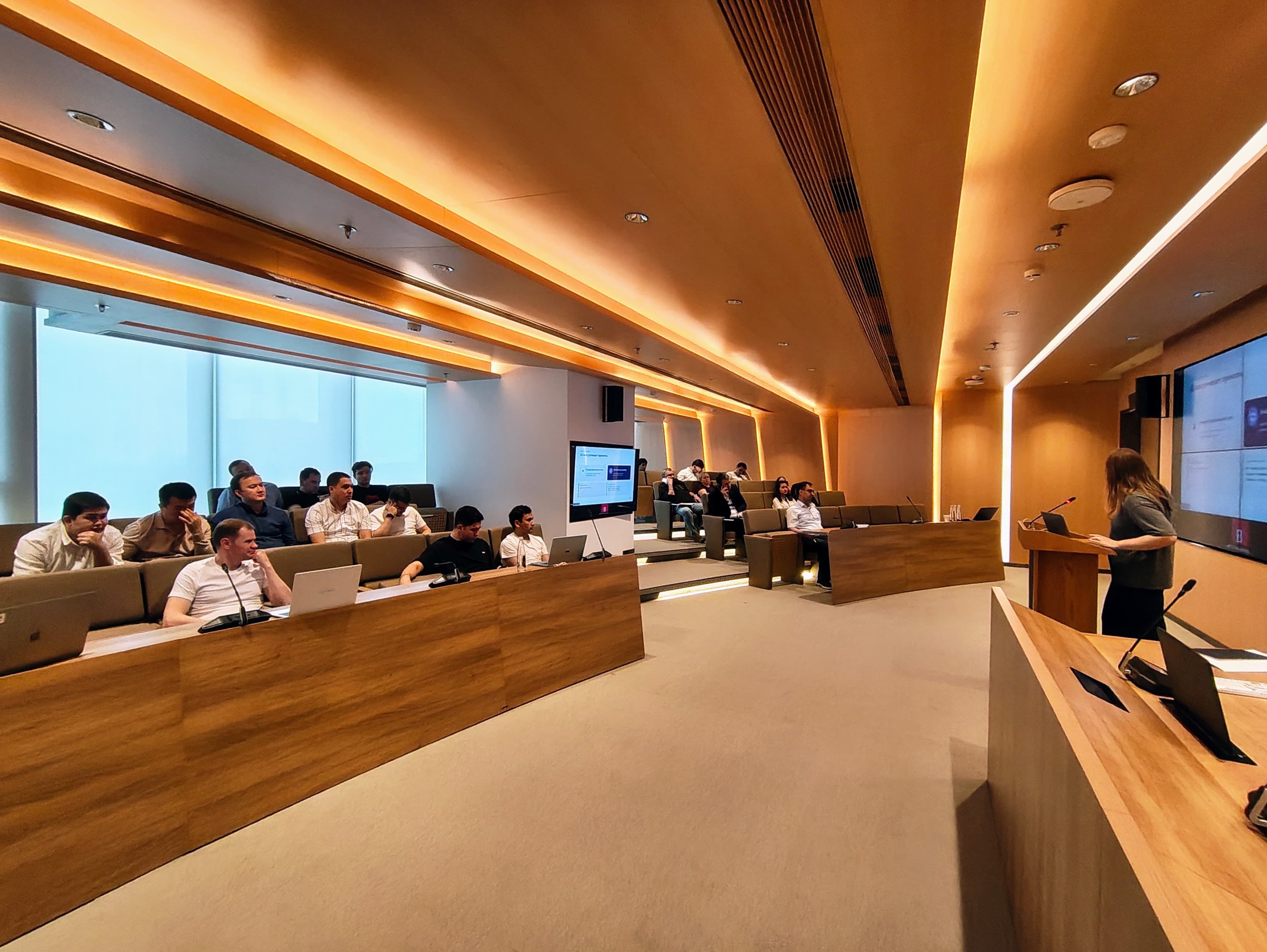 "SQB AI LEADERS: PROMPT ENGINEERING"